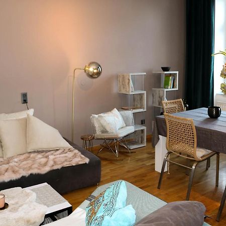 Charming Apartment: Only 10 Minutes To The Center 维也纳 外观 照片